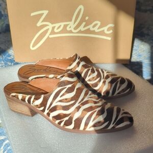 Zodiac Quartz Zebra Mules - 9